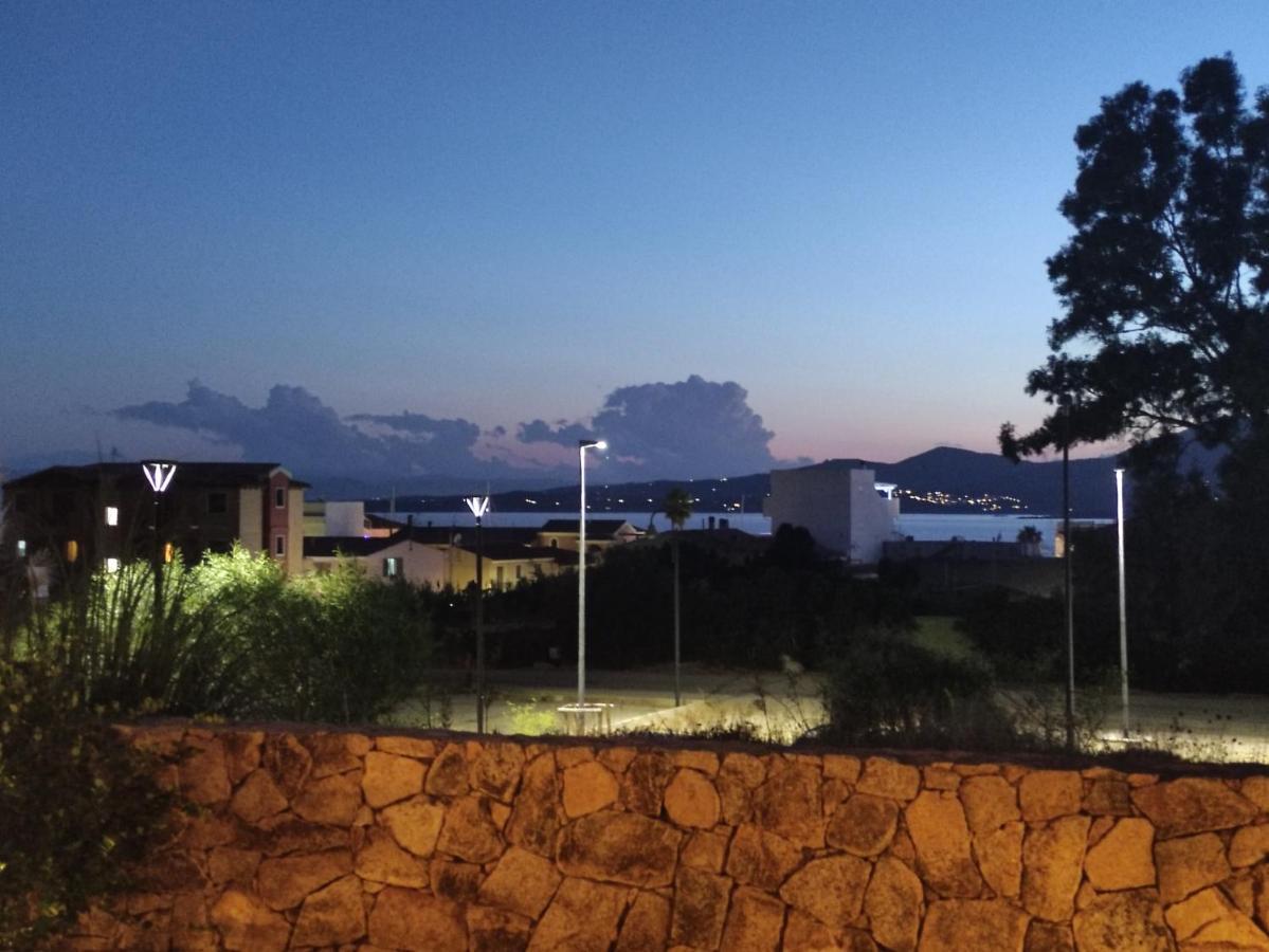 Residence Cala Moresca 15 Golfo Aranci Exterior foto